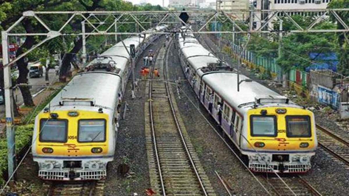 Mumbai: Track glitch disrupts suburban train services - The News21