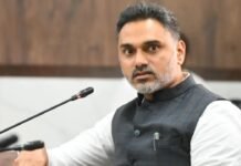 “Those MLAs… Have Told Us Privately That Their Leader Doesn’t Stand by Them in Need” — Yogesh Kadam on Operation Tiger Yogesh Kadam speaking on Operation Tiger and political developments