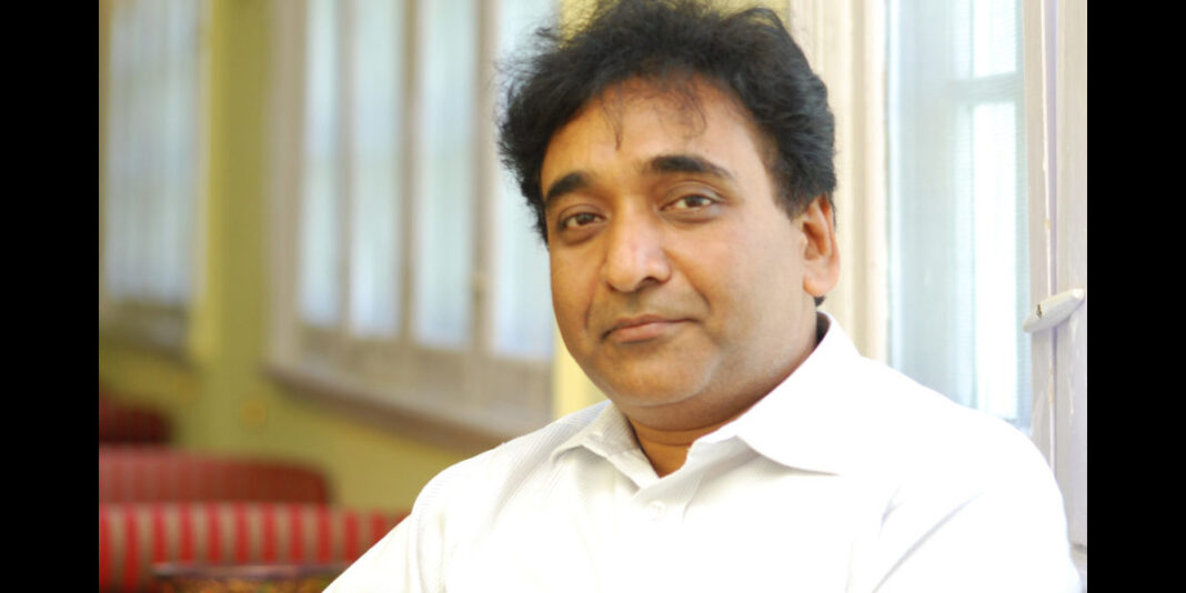 Secretary-IT-Rajesh-Aggarwal-latest-High-Resolution-Photo-1000x600 (4)