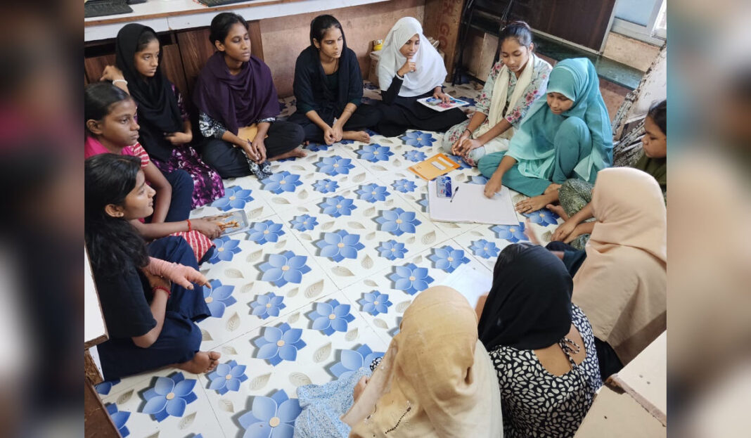 The Adolescent girls..._imresizer