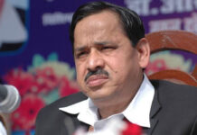 Big Jolt to Congress in UP: Senior Leader Naseemuddin Siddiqui Quits with Dozens of Supporters