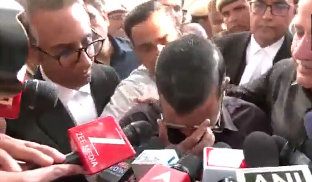 Arvind Kejriwal speaking emotionally outside Rouse Avenue Court after discharge in excise policy case