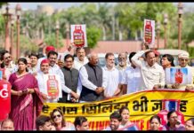 Rahul Gandhi Leads Parliament Protest Over LPG Shortage, Priyanka Sits With Mock Stove as Opposition Demands Fuel Debate Rahul Gandhi Priyanka parliament protest LPG shortage fuel crisis Opposition 2026