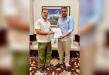 Rohit Pawar Meets Rahul Gandhi, Hands Over Dossier on Baramati Plane Crash, Demands FIR and Impartial Probe