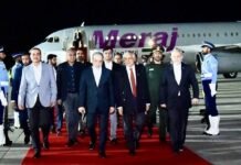 Iran Rejects Direct US Talks, Turns to Pakistan for Mediation Amid Rising Diplomatic Efforts Iranian Foreign Minister Abbas Araghchi arrives in Islamabad for diplomatic talks with Pakistani officials