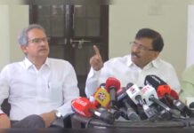 Sanjay Raut Hurls Abuses at Suspected Rebel MPs Amid Shiv Sena UBT Split Buzz, Tells Media Not to Edit Remarks Sanjay Raut addressing media amid Shiv Sena UBT split rumours