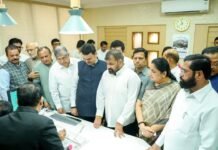 ‘I Will Work for Every Section of Society’: Sachin Ahir’s First Statement After Joining Shinde Sena; Aaditya Thackeray Questions Defection Sachin Ahir addressing the media after joining Eknath Shinde-led Shiv Sena and filing his nomination