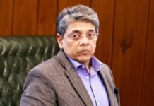 Senior IPS Officer Mahesh Dixit Appointed New Intelligence Bureau Chief; To Lead India’s Top Internal Spy Agency for Two Years Senior IPS officer Mahesh Dixit appointed as the new Director of the Intelligence Bureau