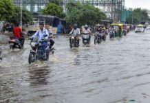 Maharashtra-Gujarat Rain Fury: 40-Km Highway Gridlock, Train Services Hit, 244 Rescued In Palghar Massive traffic jam on NH-48 as heavy rain disrupts travel between Maharashtra and Gujarat.