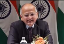 ‘Why Doesn’t PM Modi Hold Press Conferences?’ Journalist Asks; Indian Envoy’s ‘Déjà Vu’ Reply Goes Viral Indian High Commissioner Rudrendra Tandon responds to a question on PM Narendra Modi's press conference during a media briefing in Auckland.