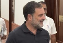Parliament Monsoon Session Day 3: Rahul Gandhi Leads Black-Clad Congress Protest; TMC, AAP Push Fresh Notices Over NEET Row Rahul Gandhi and Congress MPs wearing black during Parliament protest.