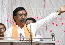 Former Shiv Sena (UBT) MP Vinayak Raut Booked After Daughter-in-Law Alleges Black Magic Rituals, Forced Consumption of Cow Urine Former Shiv Sena UBT MP Vinayak Raut booked after daughter-in-law's black magic allegations.