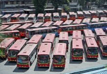 BEST Workers Begin Indefinite Hunger Strike In Mumbai, Bus Services Remain Unaffected BEST workers have launched an indefinite hunger strike in Mumbai over pending wage agreements and other demands.