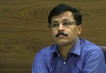 Ganeshotsav Health Alert: ‘Avoid Fried Food, Energy Drinks,’ Maharashtra FDA Chief Tukaram Mundhe Tells Dhol-Tasha Performers Maharashtra FDA Commissioner Tukaram Mundhe advises dhol tasha performers to avoid fried food and energy drinks during Ganeshotsav