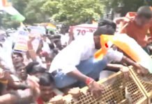 Bihar BPSC Row: Students Break Barricades, March Towards CM’s Residence Over Exam Cancellation Demand Bihar BPSC students protest and march towards CM residence in Patna