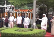 Why Is Congress Facing a Fresh Row Over Vande Mataram? Video Of Sonia Gandhi, Kharge And Rahul Gandhi Sparks Controversy Sonia Gandhi, Rahul Gandhi and Mallikarjun Kharge at Congress Independence Day event during Vande Mataram controversy