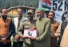 Army’s Mission to Light Up Remote Dhoks: 137 Gujjar-Bakarwal Families Receive Solar Lights Under Operation Sadhbhavana Indian Army distributes solar lights to Gujjar-Bakarwal families in Baramulla