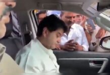 ‘Do Not Ever Use This Language With Me’: Jyotiraditya Scindia Sharply Confronts Protesters Over Guna Road Demand Jyotiraditya Scindia confronts protesters over road demand in Guna
