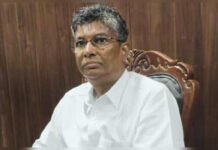 ED Raids Satish Jarkiholi’s Properties: Searches Underway at 18 Locations Linked to Karnataka Minister, Daughter Priyanka ED raids premises linked to Karnataka minister Satish Jarkiholi and Priyanka Jarkiholi
