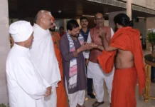 Baba Ramdev Meets Brij Bhushan Sharan Singh After Patanjali Ghee Row; Says ‘Misunderstanding’ Has Been Cleared Baba Ramdev and Brij Bhushan Sharan Singh meet after their dispute over Patanjali products